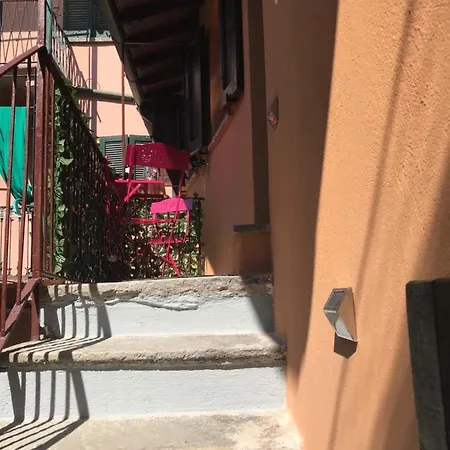 アパート Artdeco レッコ