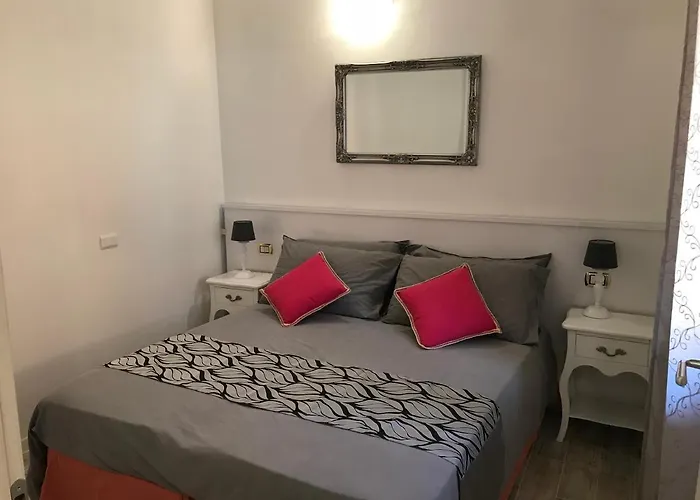 Artdeco Apartment Lecco